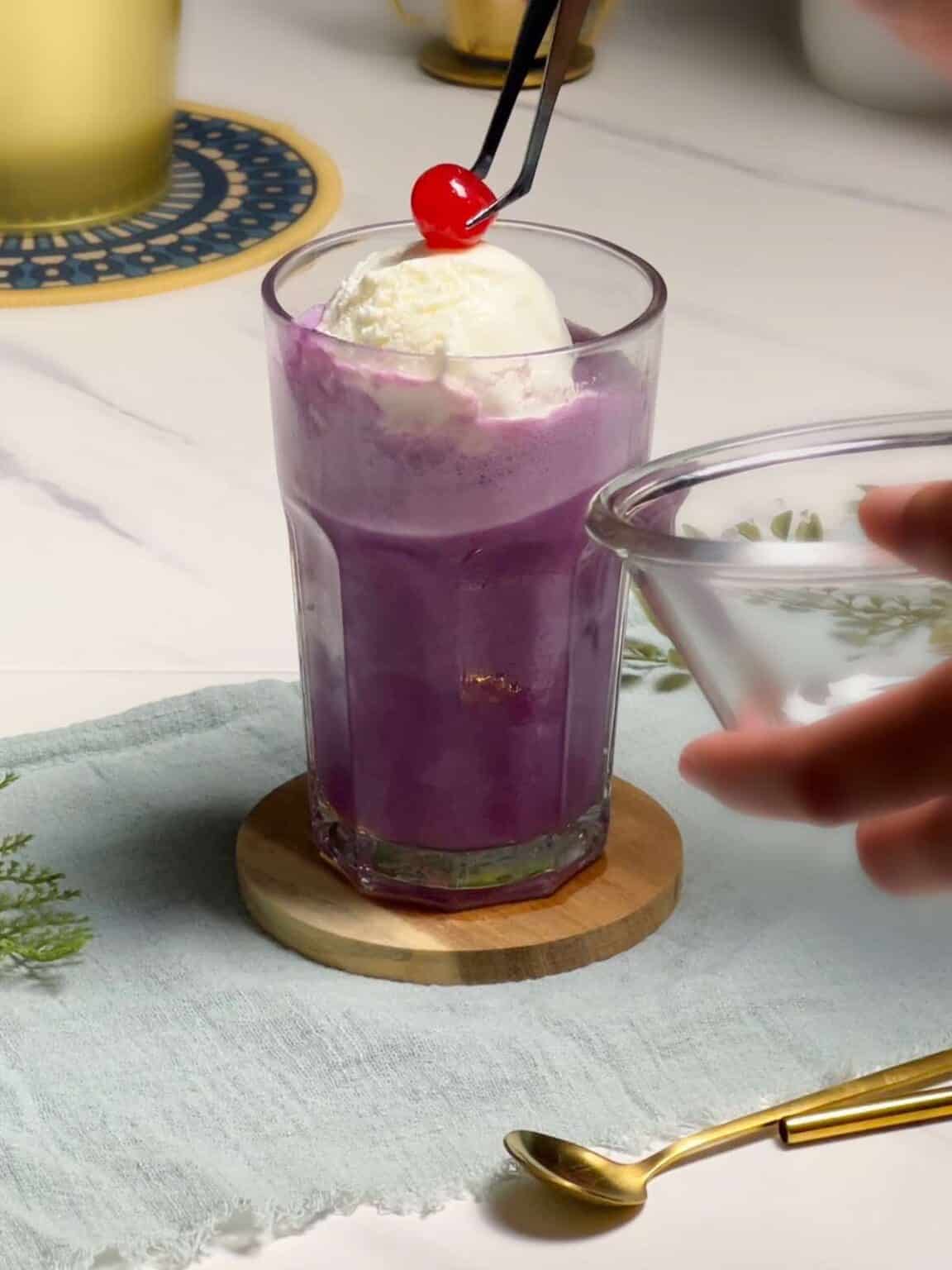 Purple Cow Float (Grape Soda Float)