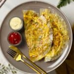 rice paper omelette served on a plate